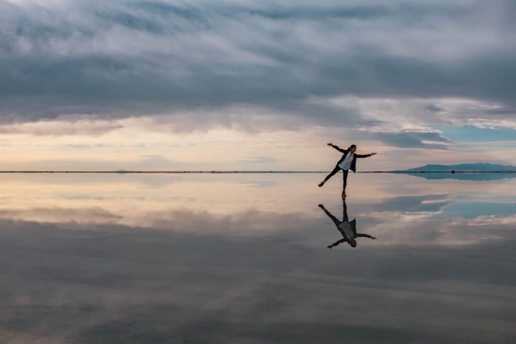 Photo Mirror reflection